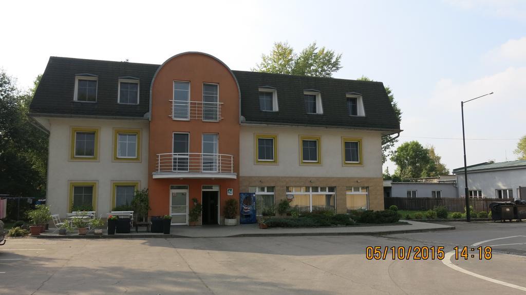 Hotel Ned Hockey 宁布尔克 外观 照片